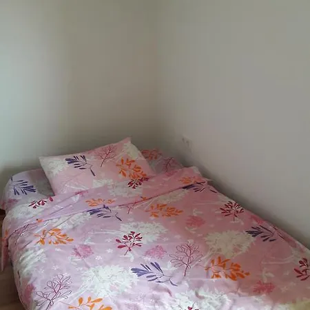 Casa de hóspedes Apartman *